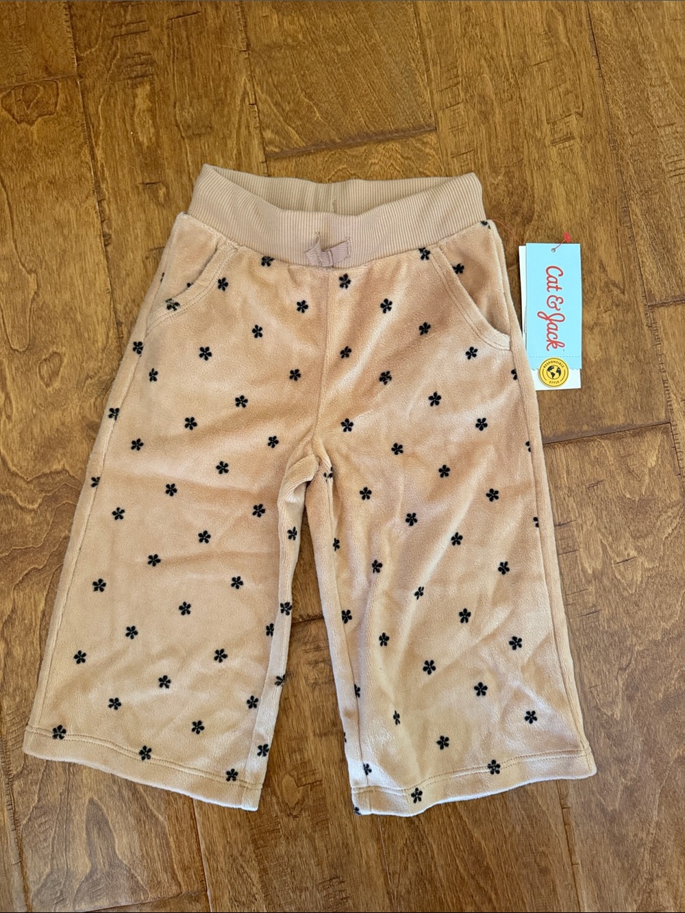 Cat & Jack Cream Plush Pajama Bottoms with Black Floral Dots